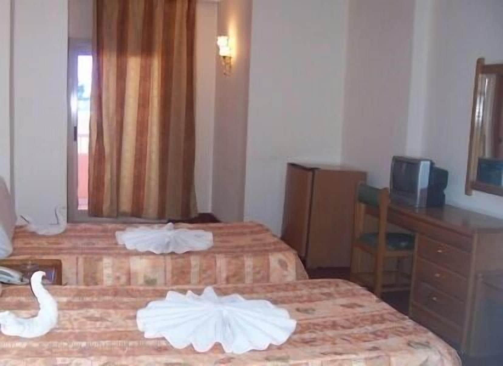 Queens Valley Hotel, Restaurants, Bars And Spa Luxor Kamer foto